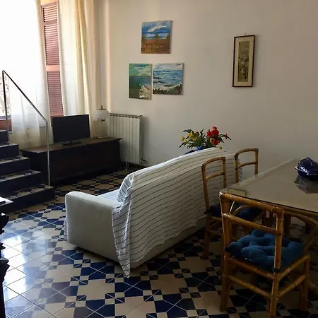 Patio Μοντερόσο αλ Μάρε
